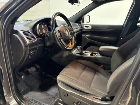 2019 Jeep Grand Cherokee Laredo E