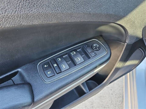 2023 Chrysler 300 S V6