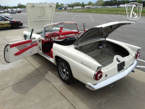 1956 Ford Thunderbird