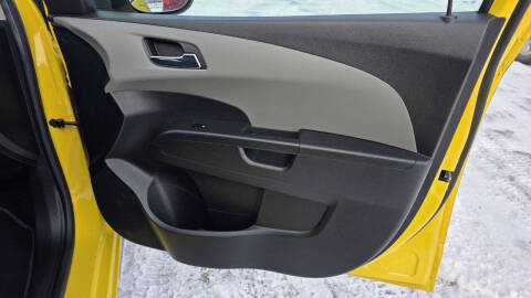 2016 Chevrolet Sonic LT Auto