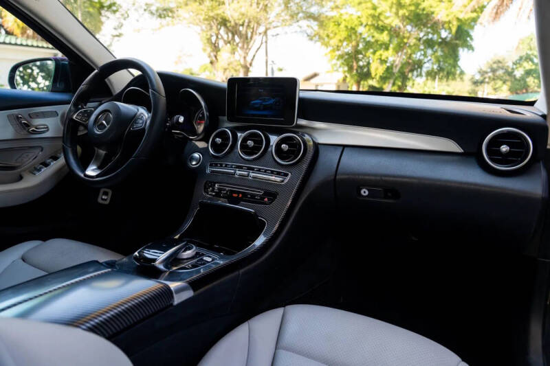 2015 Mercedes-Benz C-Class C 300