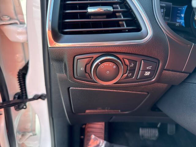 2022 Ford Edge Titanium