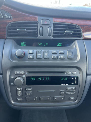 2004 Cadillac Professional CH