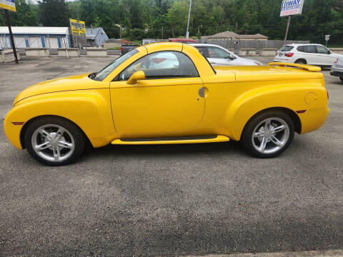 2004 Chevrolet SSR LS