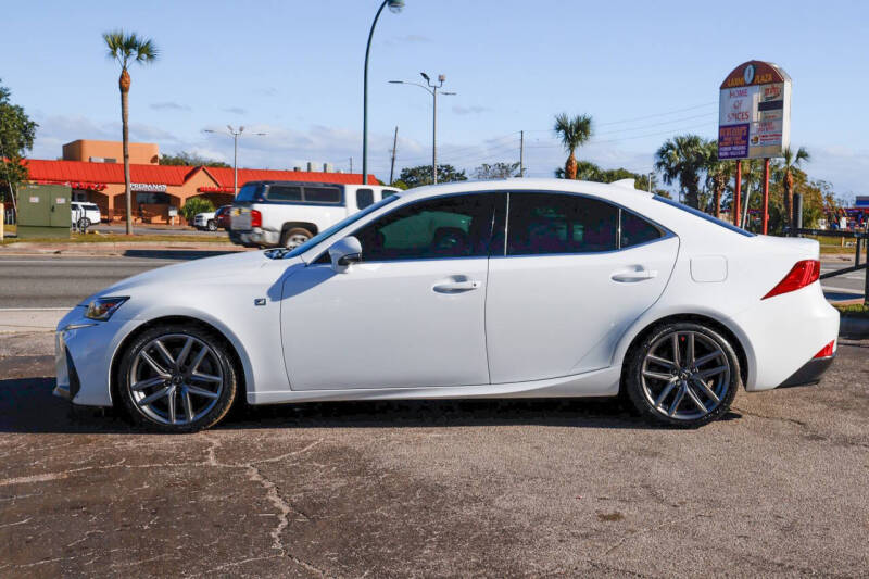 2019 Lexus IS 300