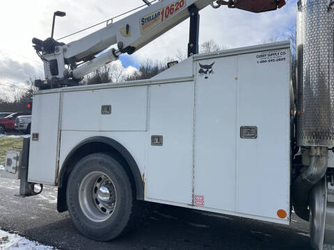 2006 Peterbilt 335 Mechanic's Truck