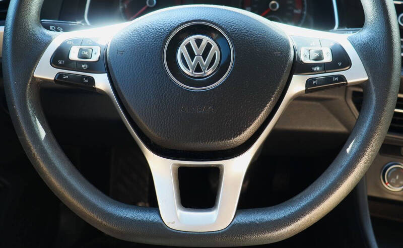 2019 Volkswagen Jetta SE