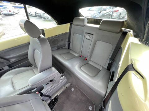 2006 Volkswagen New Beetle Convertible 2.5 PZEV