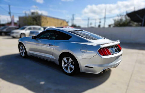 2016 Ford Mustang V6