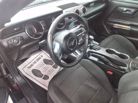 2016 Ford Mustang V6