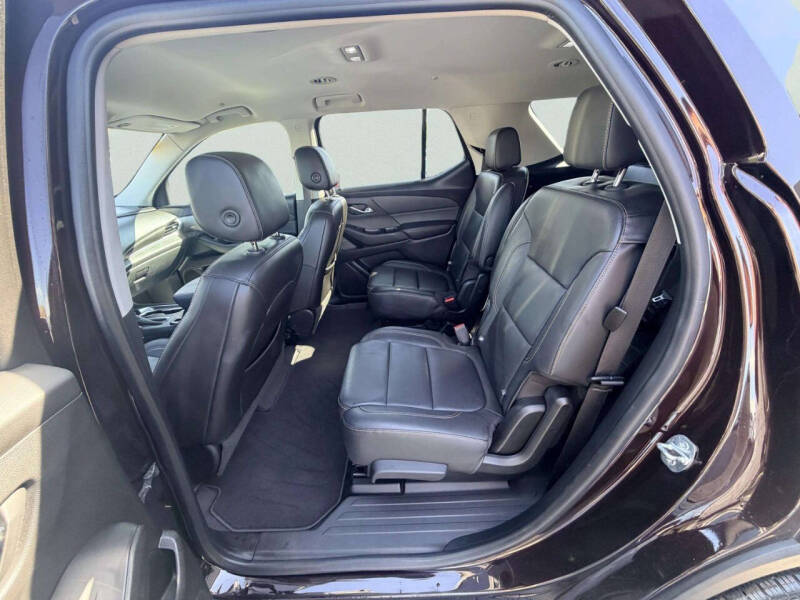 2020 Chevrolet Traverse LT Leather