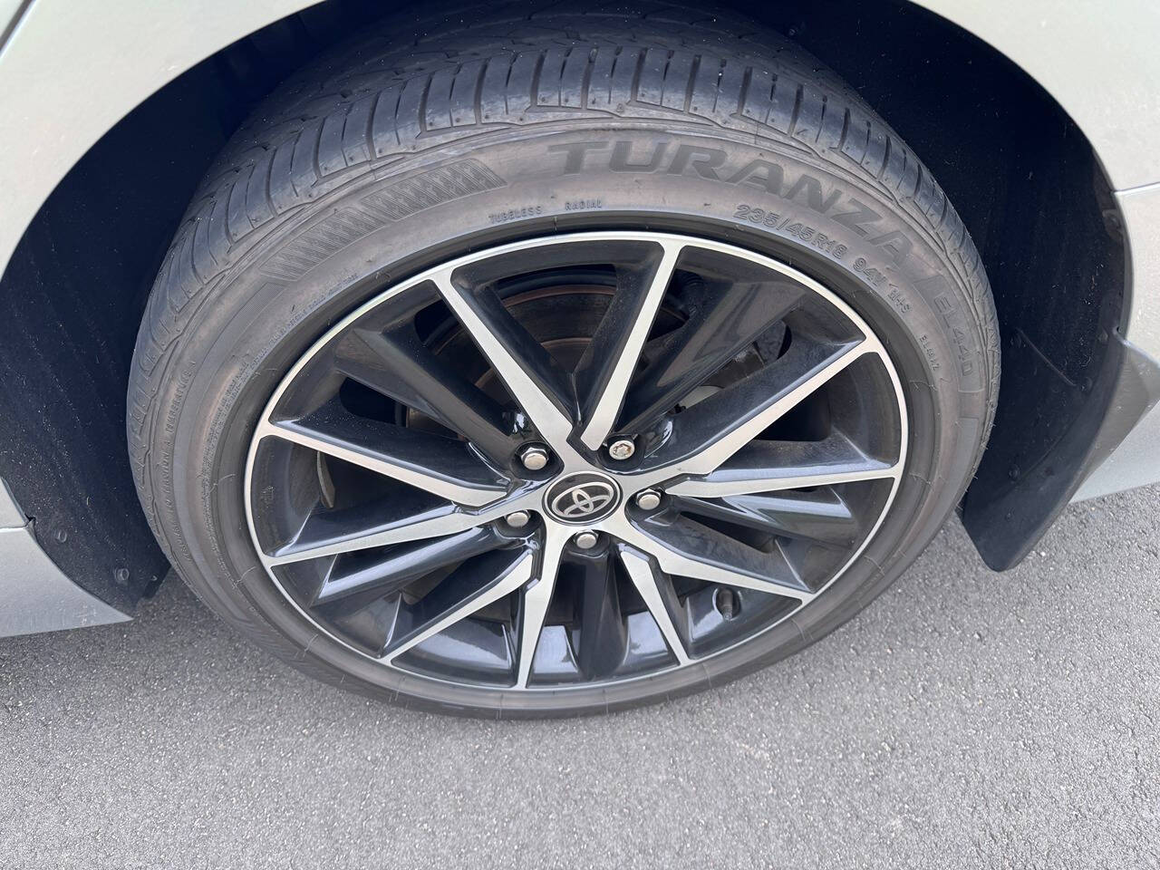 2021 Toyota Camry 28