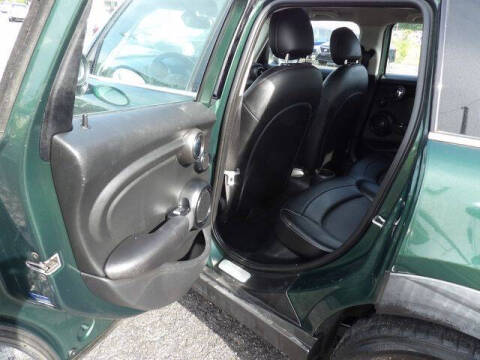 2017 MINI Hardtop 4 Door Cooper