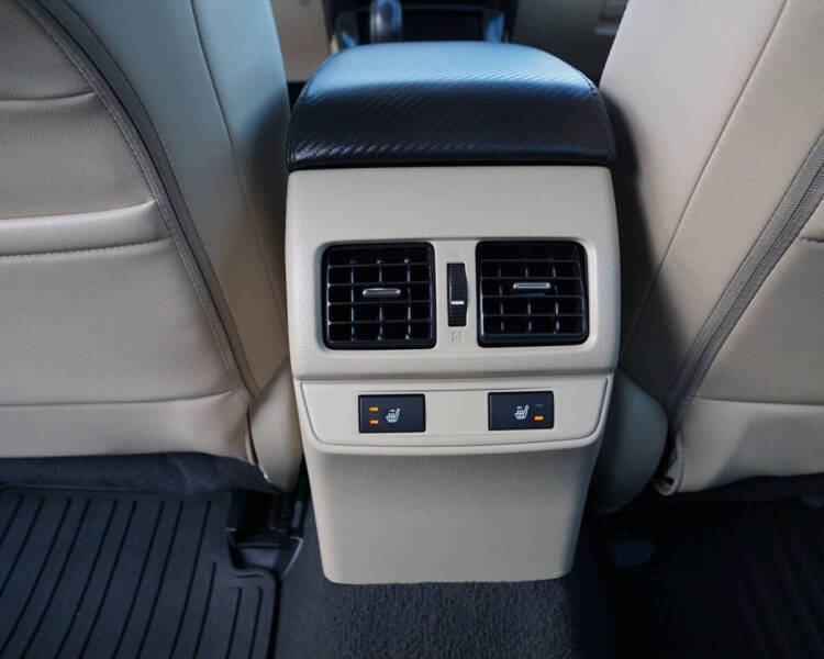 2016 Subaru Legacy 3.6R Limited