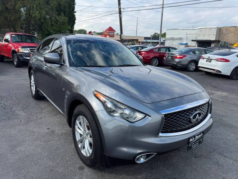 2017 Infiniti QX70