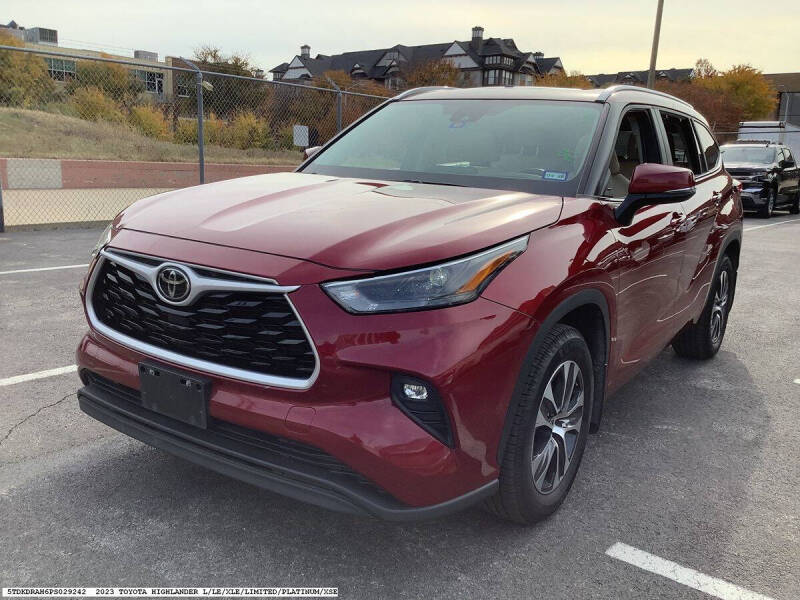 2023 Toyota Highlander XLE