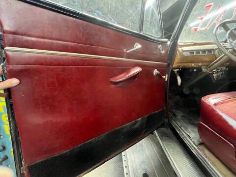 1948 Ford Super Deluxe