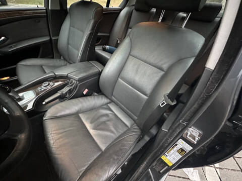 2009 BMW 5 Series 528i xDrive