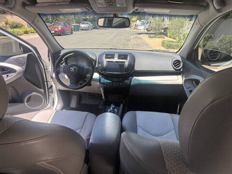 2012 Toyota RAV4 EV
