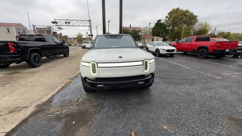 2024 Rivian R1S