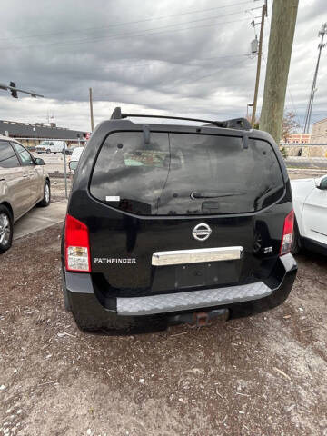 2007 Nissan Pathfinder LE