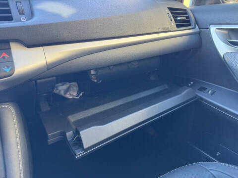 2012 Lexus CT 200h Premium