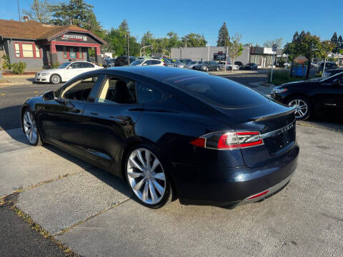 2013 Tesla Model S