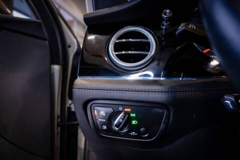 2018 Bentley Bentayga W12 Signature Edition