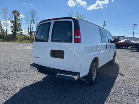2023 Chevrolet Express 2500