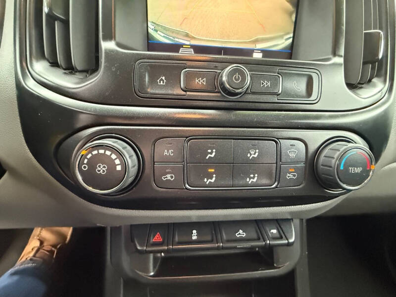 2022 GMC Canyon Elevation Standard