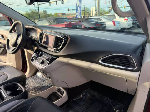 2018 Chrysler Pacifica Touring L