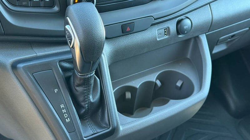 2025 Ford Transit