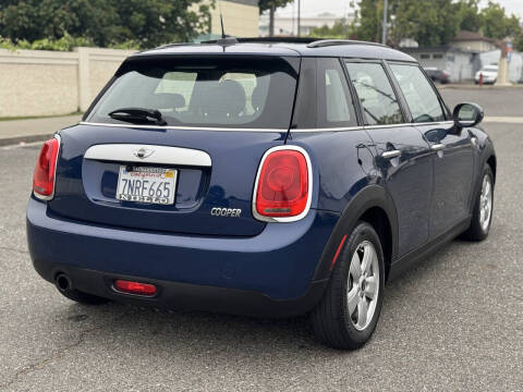 2015 MINI Hardtop 4 Door Cooper