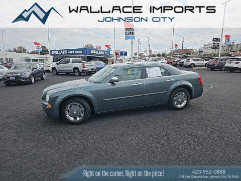 2006 Chrysler 300 for sale at WALLACE IMPORTS OF JOHNSON CITY in Johnson City TN