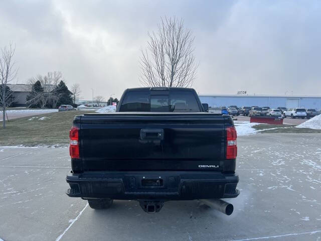 2016 GMC Sierra 2500HD Denali
