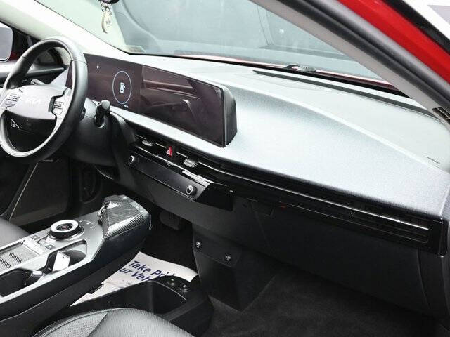 2022 Kia EV6 Wind