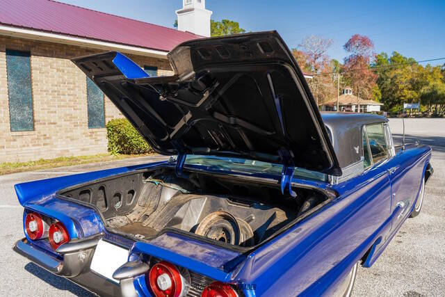 1959 Ford Thunderbird