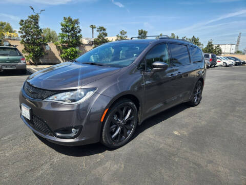 2020 Chrysler Pacifica for sale at Auto Facil Club in Orange CA