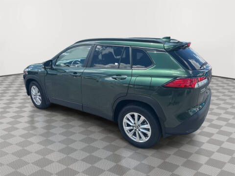 2024 Toyota Corolla Cross LE