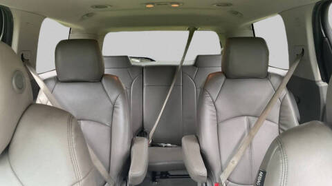 2015 GMC Acadia SLE-2