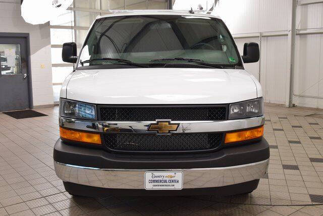 2025 Chevrolet Express 2500