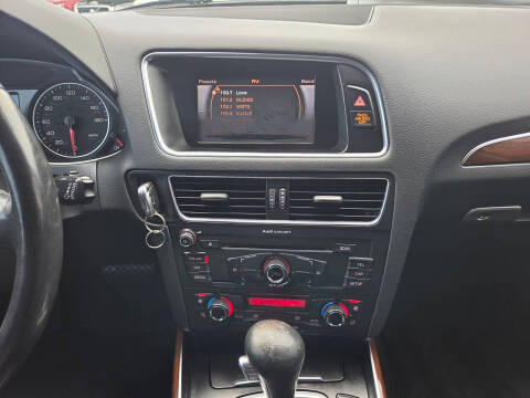 2012 Audi Q5 2.0T quattro Premium
