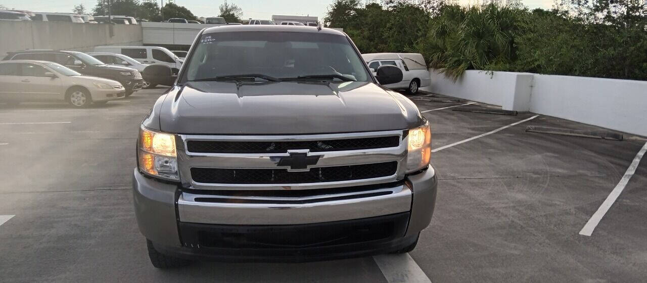 2008 CHEVROLET Silverado Pickup - $7,450