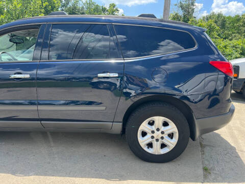 2011 Chevrolet Traverse LS
