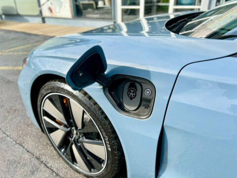 2022 Audi RS e-tron GT quattro