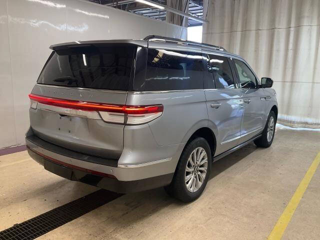 2023 Lincoln Navigator Standard