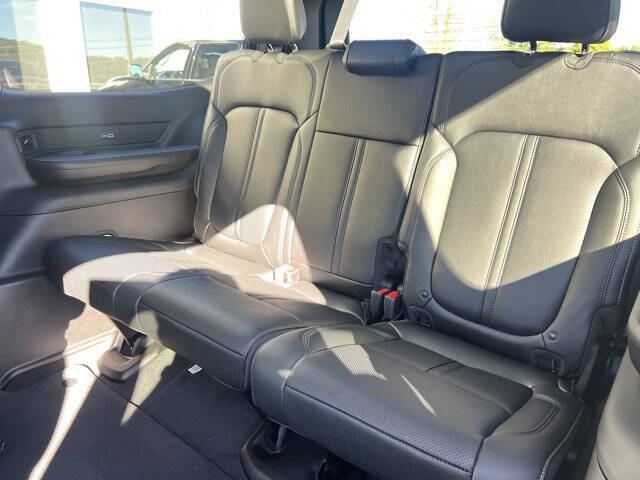 2025 Jeep Wagoneer Carbide