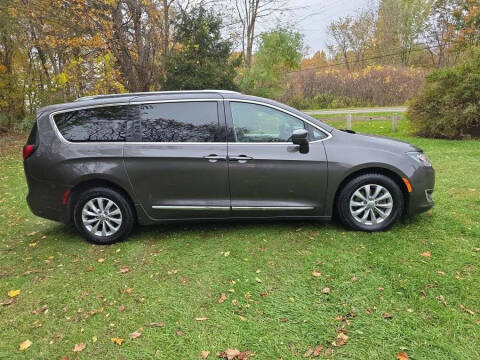 2018 Chrysler Pacifica Touring L Plus