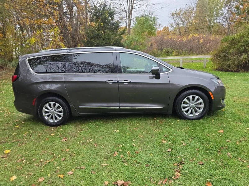 2018 Chrysler Pacifica Touring L Plus