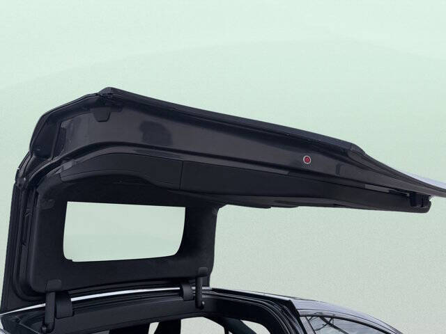 2023 Tesla Model X Standard Range